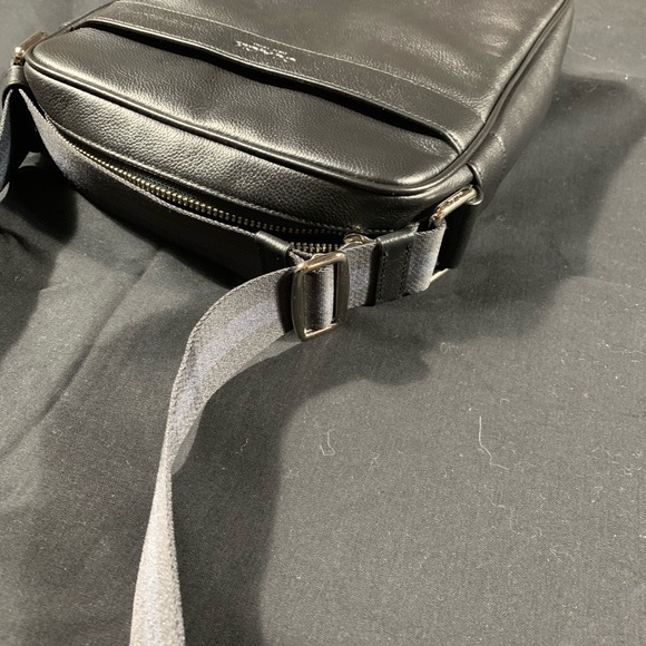 Coach Messenger Bag - Picture 4 of 4